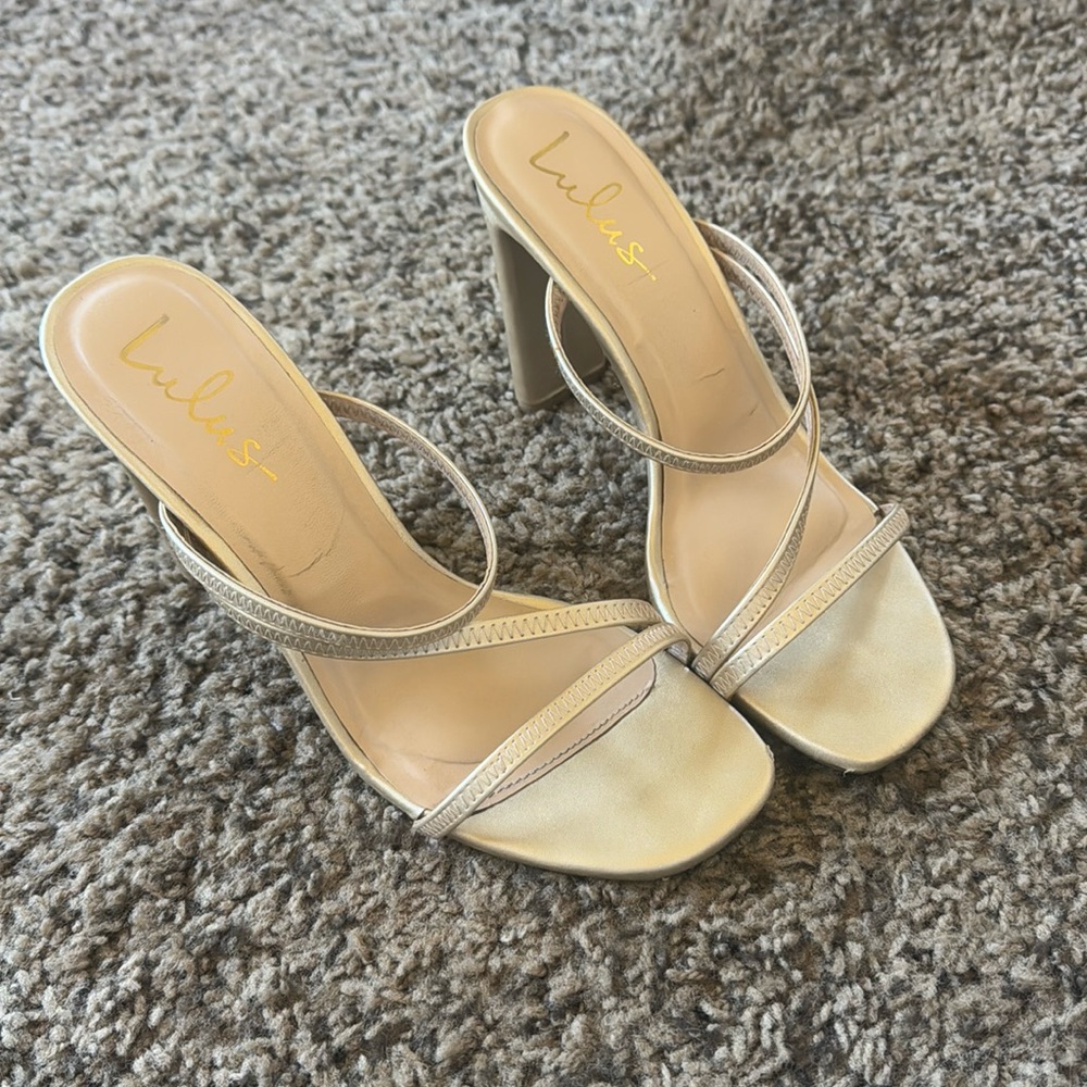 Gold lulus heels